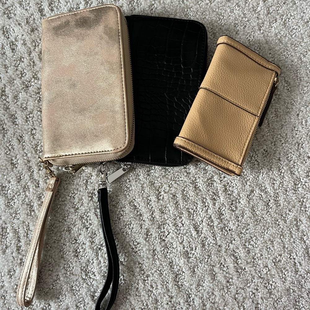 Set of 3 wristlets